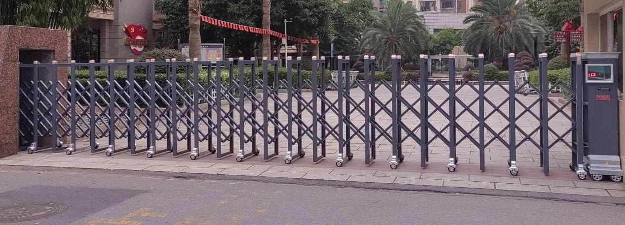 和园小区电动伸缩门