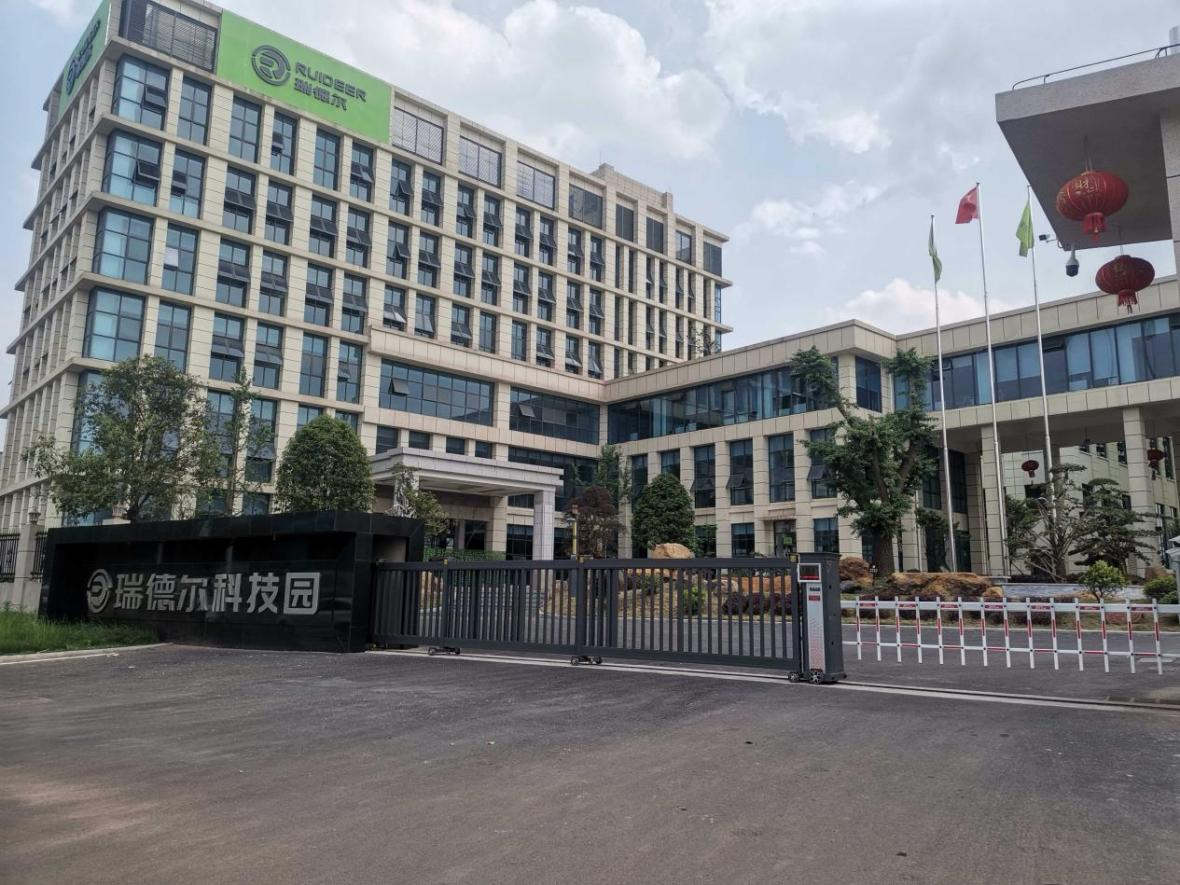 智能段滑门