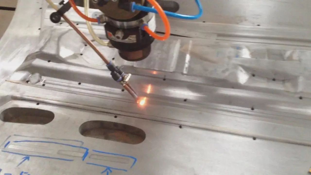 为模具加持久耐磨BUFF——激光淬火加工技术